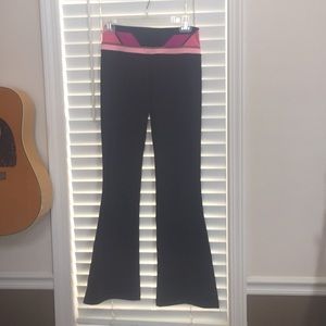 lululemon grove pants size 4 reversible NWT